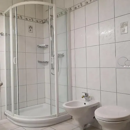 Al Ponte 4 Apartment *